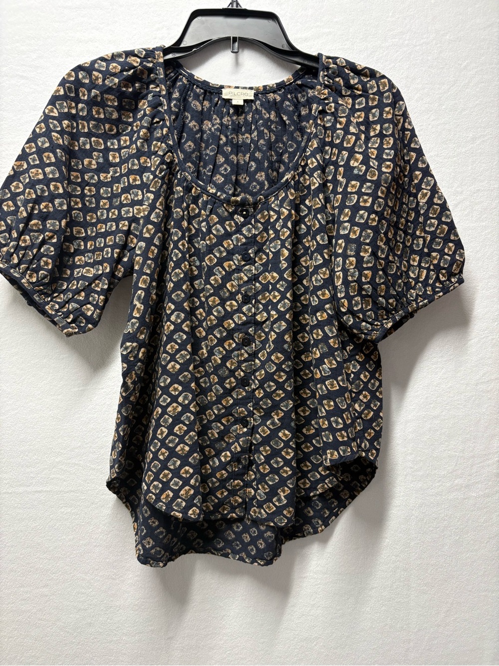 Pilcro Navy Blouse with Tan Geometric Print